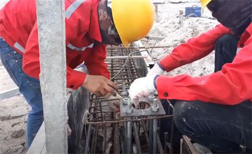 Lắp đặt bu lông neo không hàn vào thép